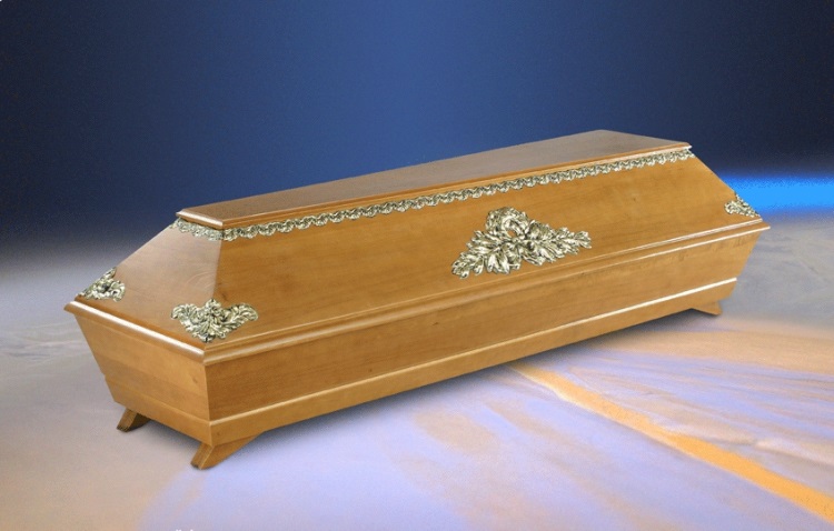 Ceremonial coffin S6 ocher